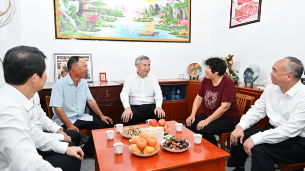 李希在山东调研时强调 深入落实新时代党的自我革命要求 进一步推动纪检监察工作高质量发展