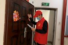 学雷锋红马甲在行动